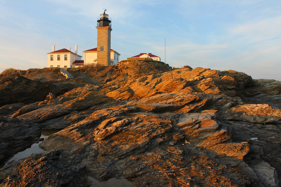 Beavertail Lighthouse and bluffs
