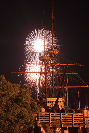 Plymouth Mayflower II Fireworks