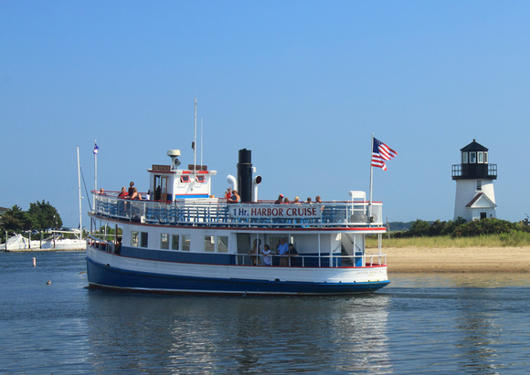Hyannis Harbor Lighthouse and Prudence Tour Boat