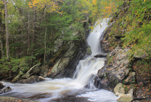 Campbell Falls High Flow in Autumn