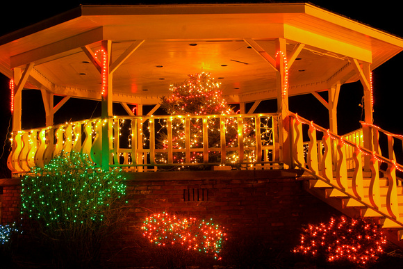 Hubbardston Gazebo Holiday Lights