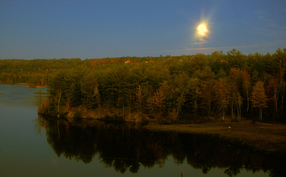 Tully Lake Autumn Moon